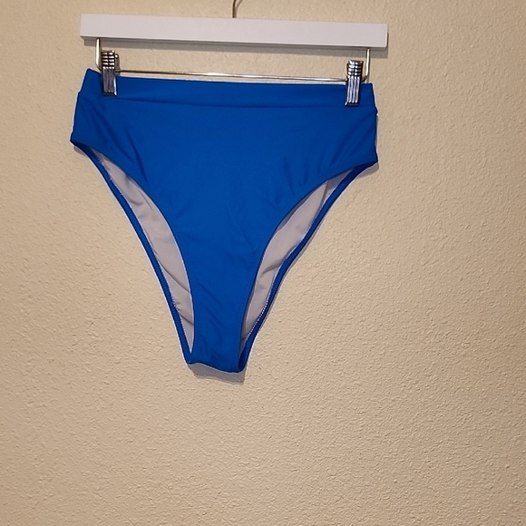 Blue Bikini Set - Picture 2 of 9